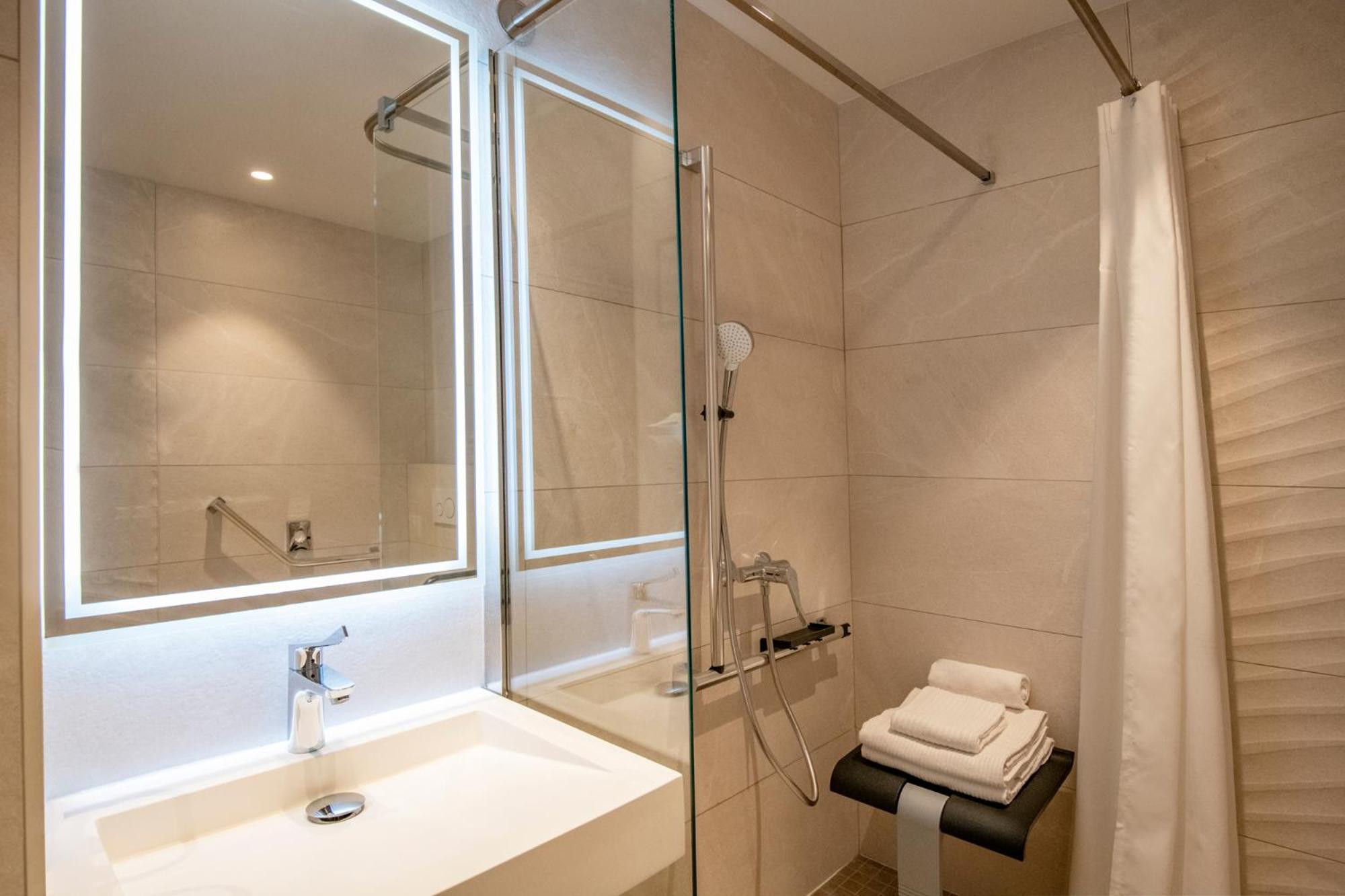 Hoteliere Chambord Au Coeur De - Entierement Renovee